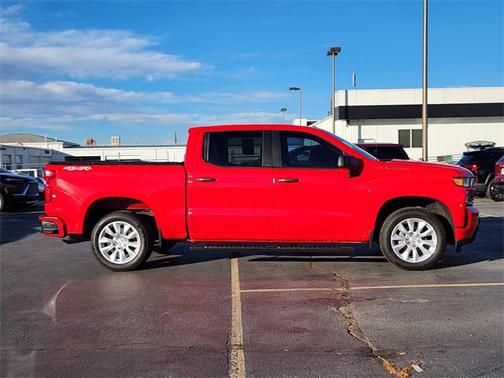 2022 Chevrolet Silverado 1500 Custom