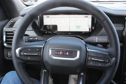 2025 GMC Acadia AWD AT4