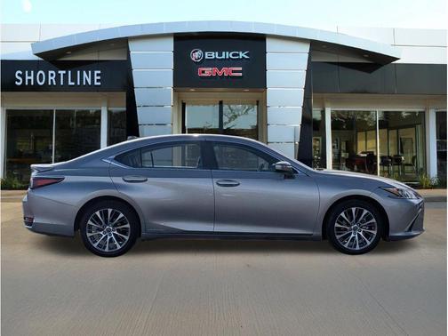 Atomic Silver 2021 Lexus ES 300h Base