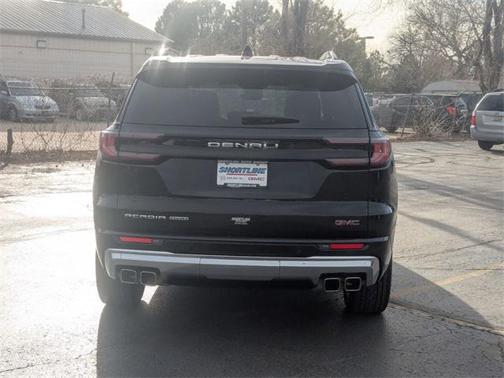2024 GMC Acadia Denali