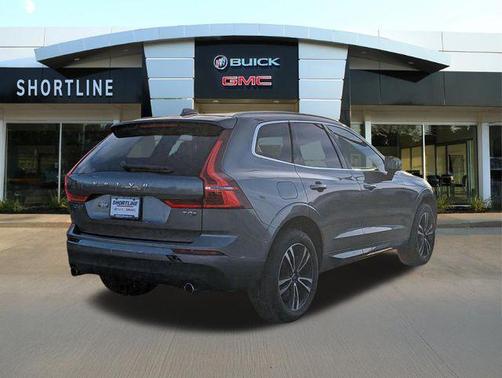 Gray 2020 Volvo XC60 Recharge Plug-In Hybrid T8 Momentum