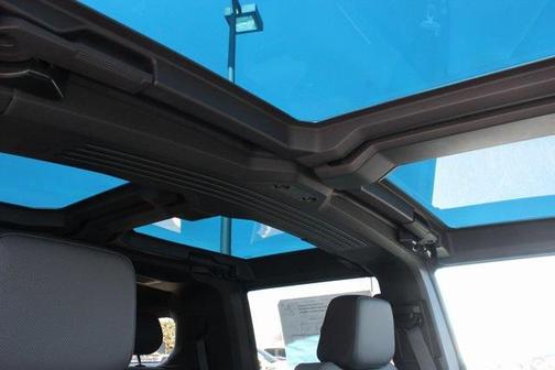 2024 GMC HUMMER EV SUV 2X