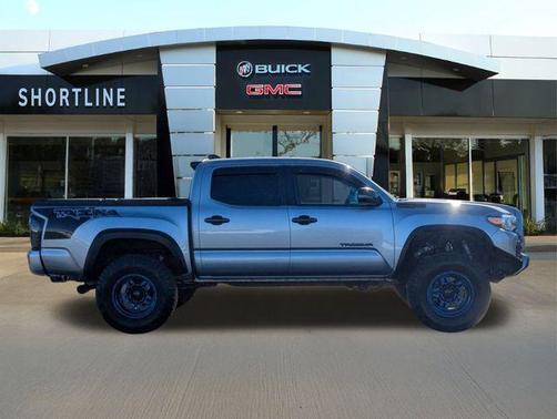 2022 Toyota Tacoma TRD Off-Road