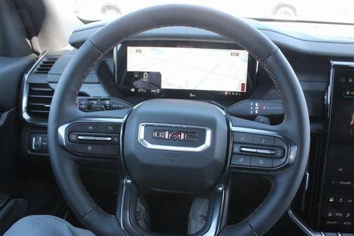 2025 GMC Acadia AWD AT4