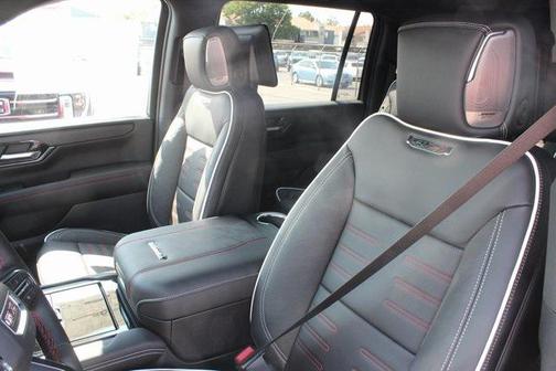 2025 GMC Yukon XL 4WD AT4 Ultimate