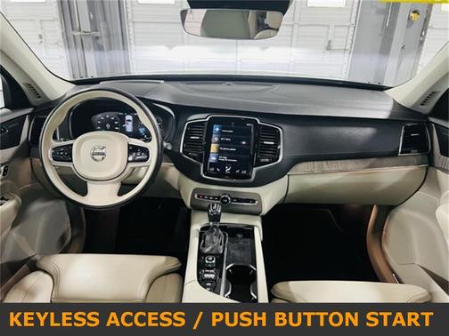 2021 Volvo XC90 T6 Inscription 7 Passenger