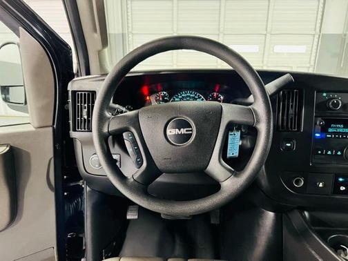 2020 GMC Savana 3500 LS