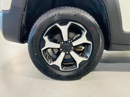 2019 Jeep Renegade Trailhawk