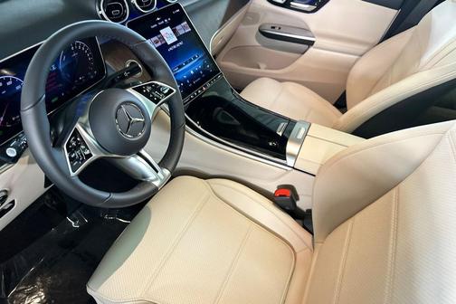 Polar White 2026 Mercedes-Benz GLC 350e Base