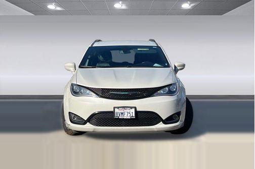 2020 Chrysler Pacifica Hybrid Touring L