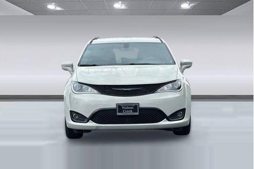 2020 Chrysler Pacifica Hybrid Touring L