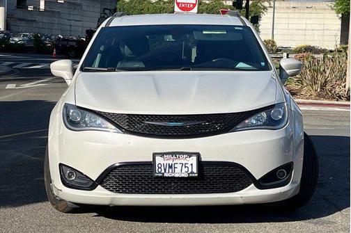 2020 Chrysler Pacifica Hybrid Touring L