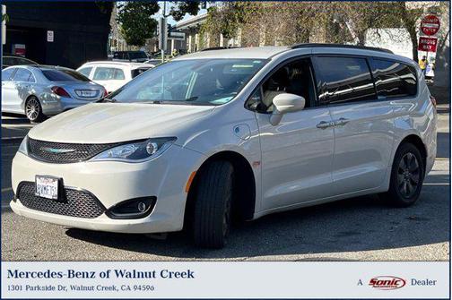 2020 Chrysler Pacifica Hybrid Touring L