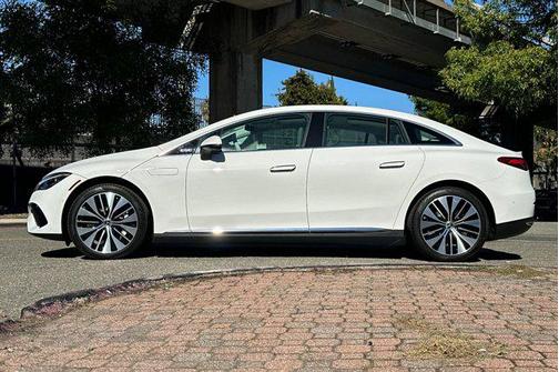 2025 Mercedes-Benz EQE 350 4MATIC