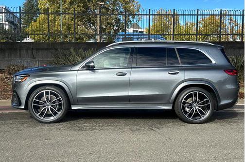 2025 Mercedes-Benz GLS 450 4MATIC