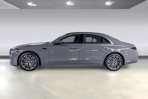 Warm Grey Non-Metallic 2027 Mercedes-Benz S-Class S 580 4MATIC