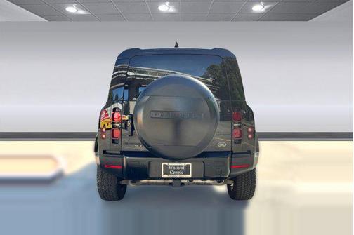 Santorini Black Metallic 2020 Land Rover Defender 110 SE