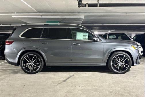 2025 Mercedes-Benz GLS 450 4MATIC