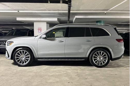 2025 Mercedes-Benz GLS 450 4MATIC