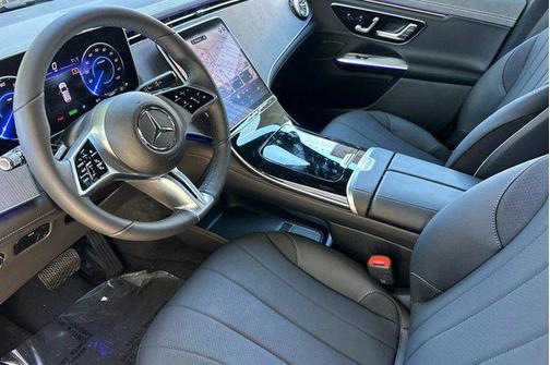 2026 Mercedes-Benz EQE 320 320