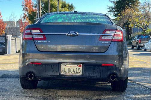 2017 Ford Taurus SEL