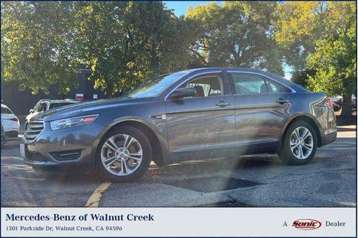 2017 Ford Taurus SEL