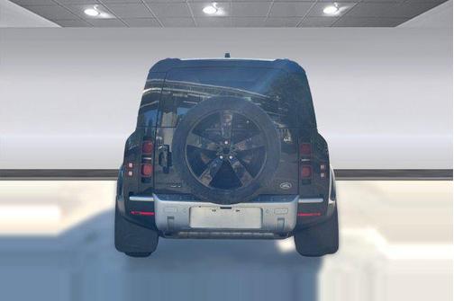 2020 Land Rover Defender 110 SE