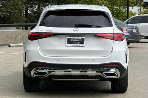 2025 Mercedes-Benz GLC 300 Base