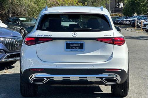 2025 Mercedes-Benz GLC 350e Base