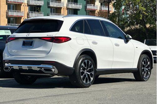 2025 Mercedes-Benz GLC 350e Base