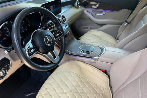 Cirrus Silver Metallic 2022 Mercedes-Benz GLC 300 4MATIC