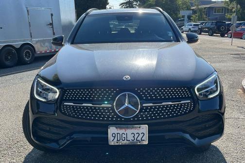 Black 2022 Mercedes-Benz GLC 300 4MATIC