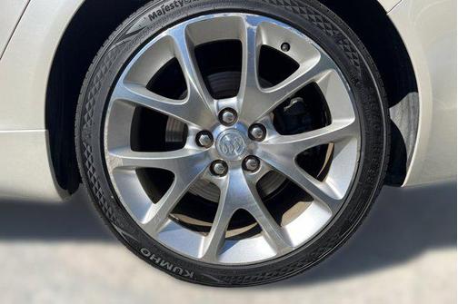 White Diamond Tricoat 2012 Buick Regal GS