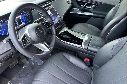 Polar White 2023 Mercedes-Benz EQE 350 4MATIC