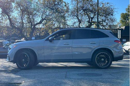 2025 Mercedes-Benz GLC 350e Base