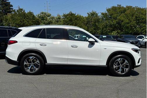 2025 Mercedes-Benz GLC 350e Base