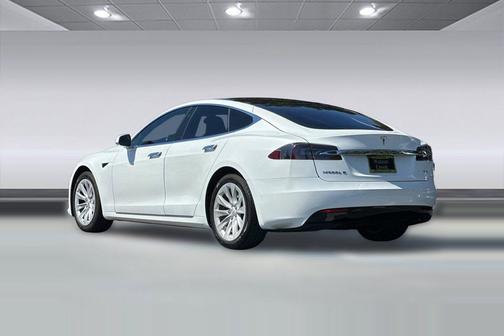 Pearl White Multi-Coat 2018 Tesla Model S 75D