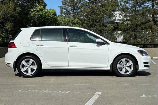 2017 Volkswagen Golf TSI Wolfsburg Edition 4-Door