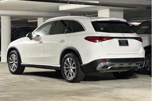 2026 Mercedes-Benz GLC 300 4MATIC