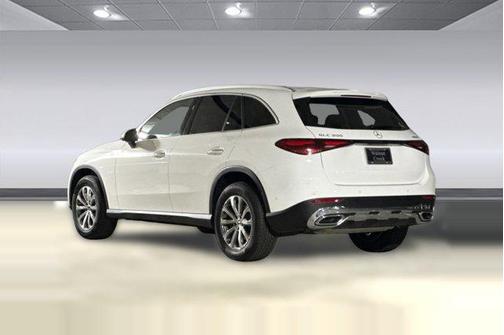Polar White 2026 Mercedes-Benz GLC 300 4MATIC