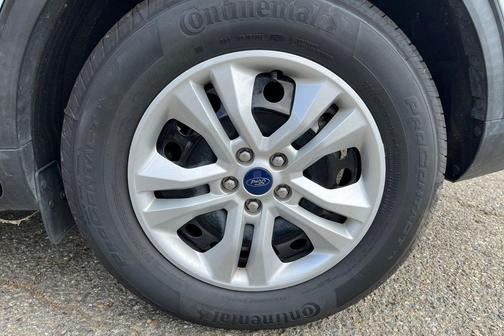 Oxford White 2020 Ford Escape S