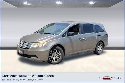 Gold 2011 Honda Odyssey EX-L