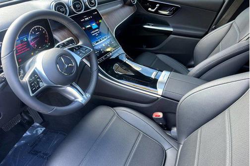 2026 Mercedes-Benz GLC 300 4MATIC