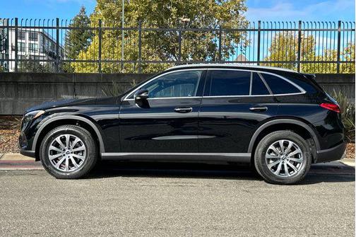 2026 Mercedes-Benz GLC 300 4MATIC