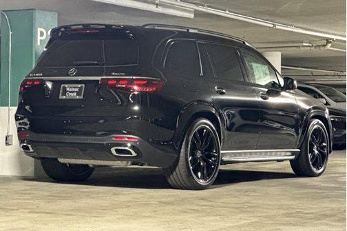 2025 Mercedes-Benz GLS 450 4MATIC