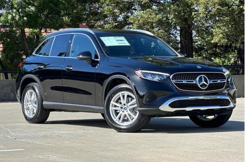 2025 Mercedes-Benz GLC 300 4MATIC