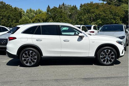 2025 Mercedes-Benz GLC 350e Base
