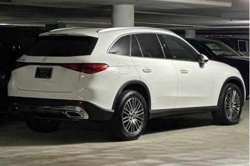 2026 Mercedes-Benz GLC 300 Base