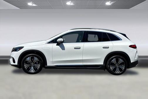 Polar White 2026 Mercedes-Benz EQE 320 320