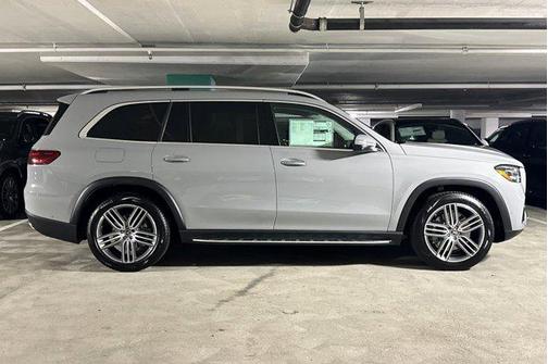 2026 Mercedes-Benz GLS 450 4MATIC
